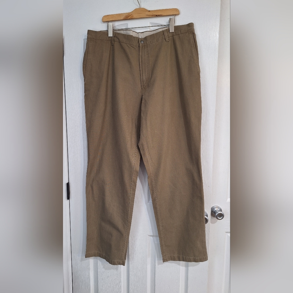 Columbia Men's Straight Leg Flat Front Khaki Chino Pants